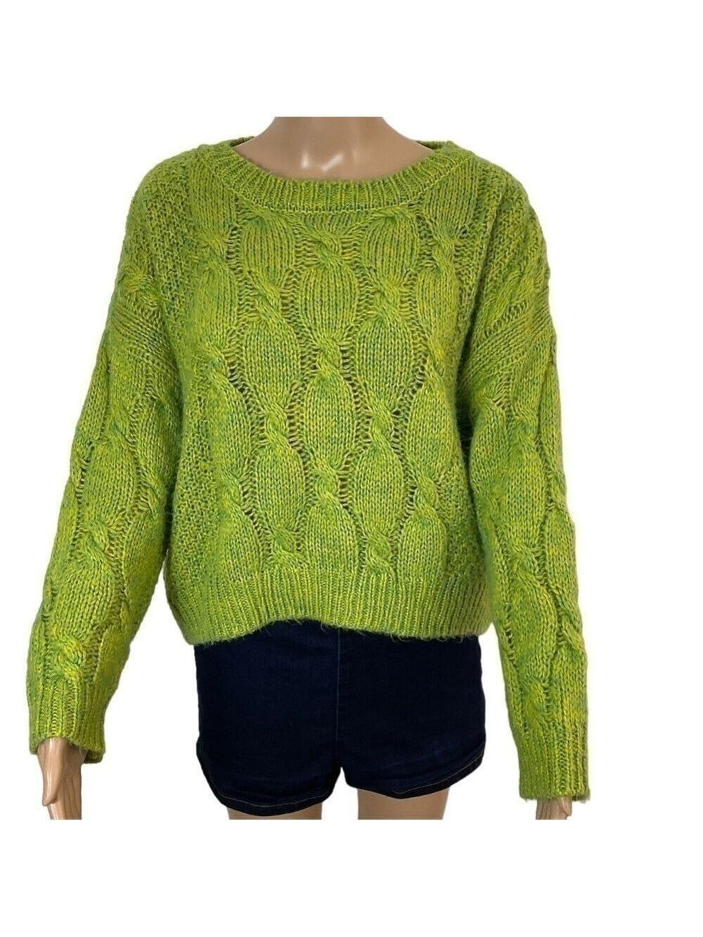 J.O.A Just One Answer Cable Knit Chunky Sweater Size Medium